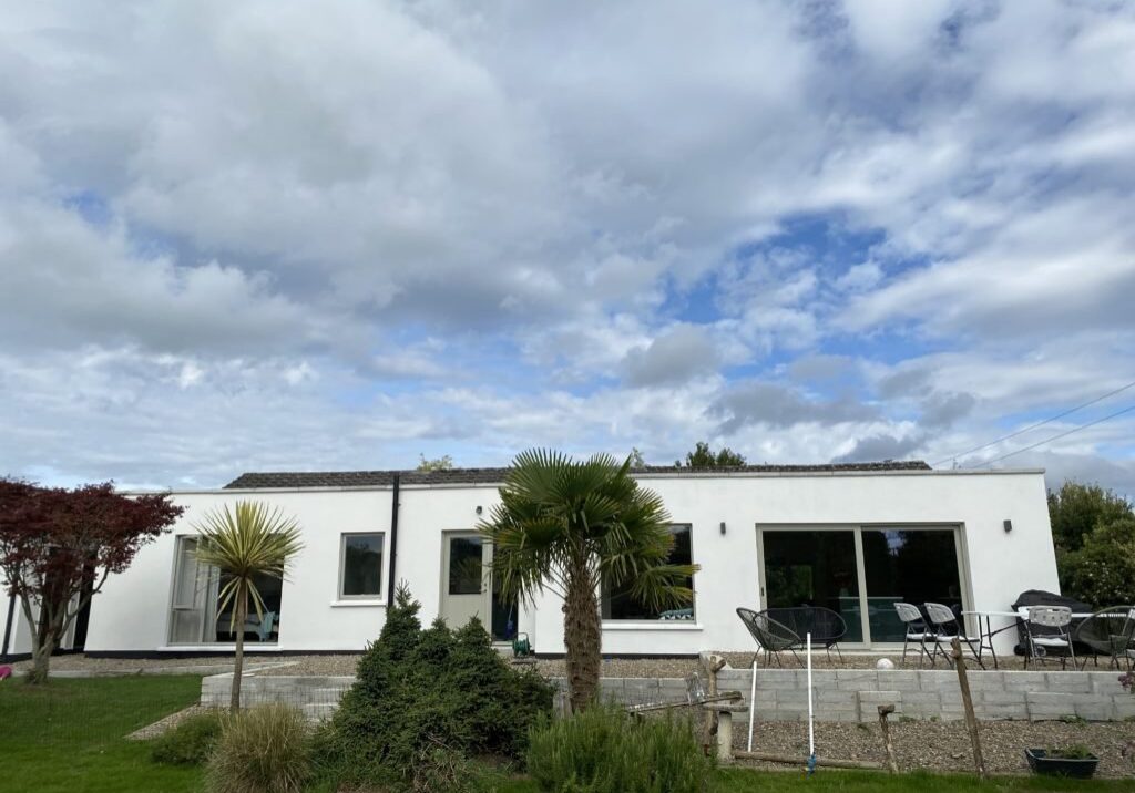 Modern contemporary style extension to existing bungalow